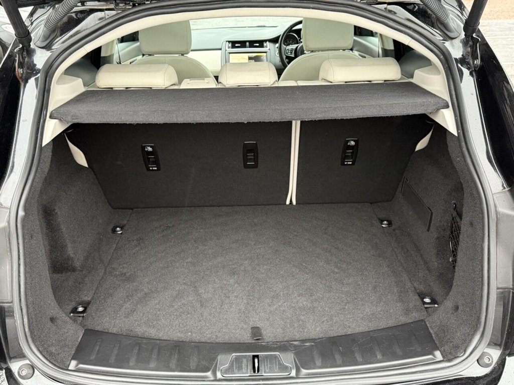 Used Jaguar E-Pace 2019 for sale - 76367985: Photo 18