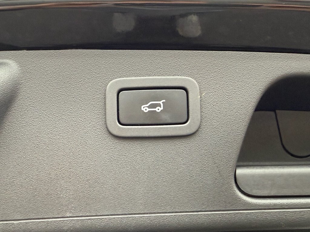 Used Jaguar E-Pace 2019 for sale - 76367985: Photo 19