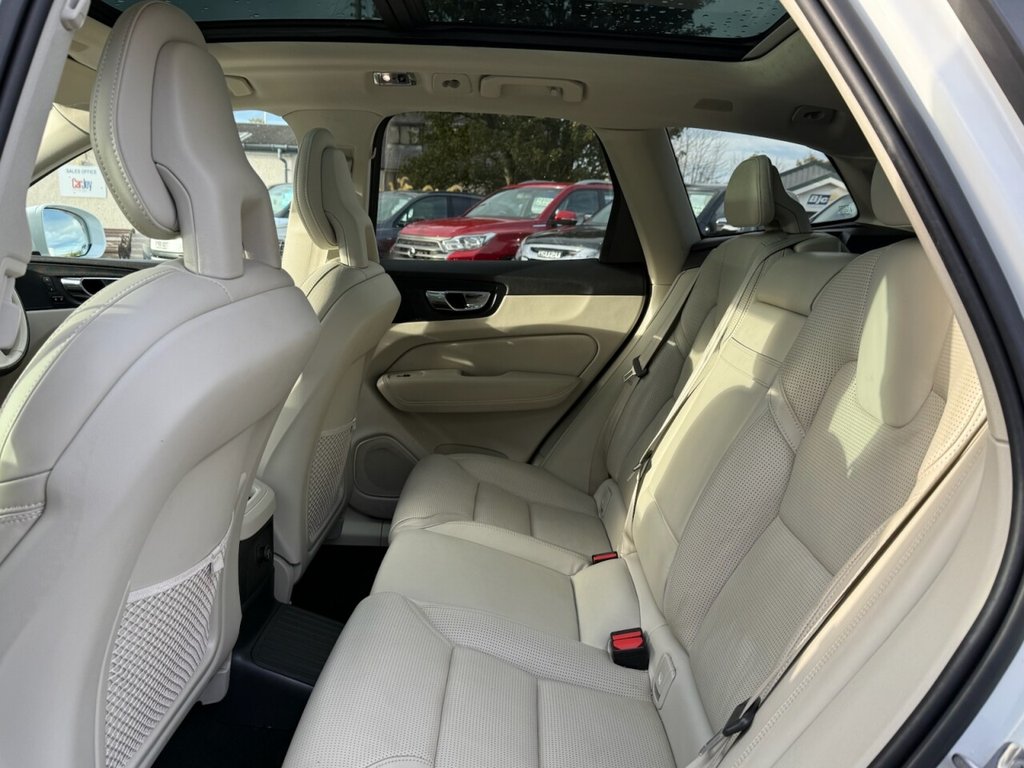 Used Volvo XC60 2018 for sale - 76010170: Photo 29