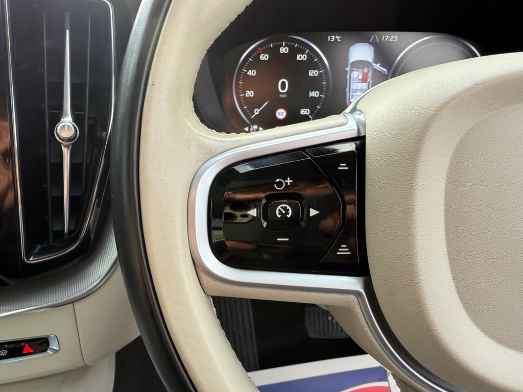 Used Volvo XC60 2018 for sale - 76010170: Photo 38