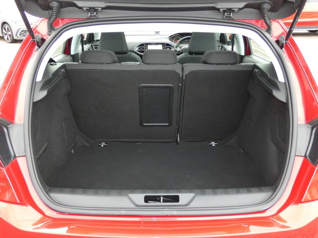 Used Peugeot 308 2018 for sale - 77654947: Photo 15