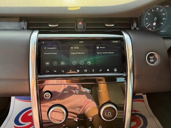 Used Land Rover Discovery Sport 2020 for sale - 75800194: Photo 32