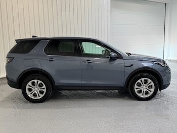 Used Land Rover Discovery Sport 2021 for sale - 78481939: Photo