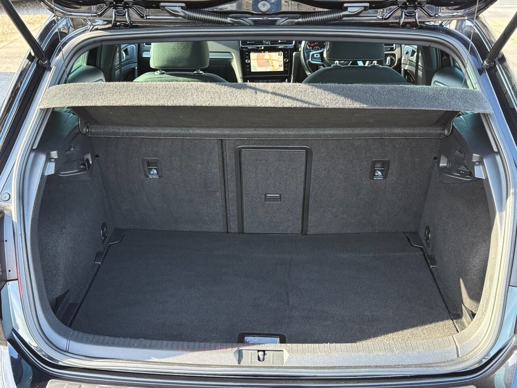 Used Volkswagen Golf 2019 for sale - 77680942: Photo 14