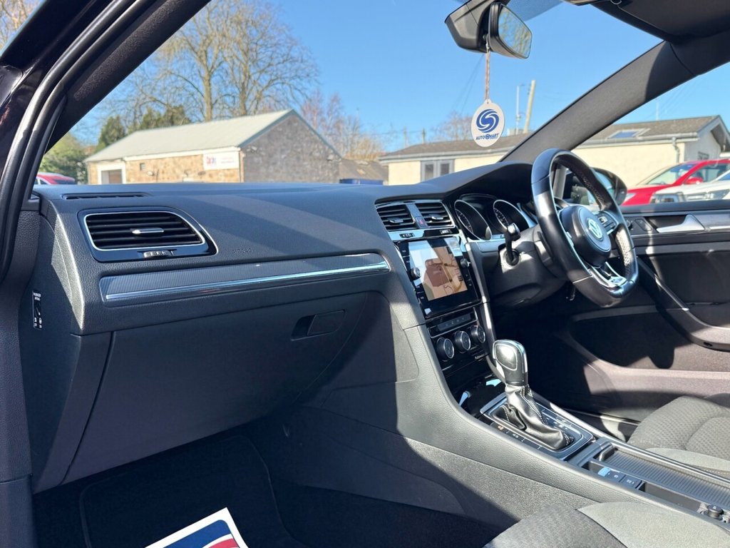 Used Volkswagen Golf 2019 for sale - 77680942: Photo 16