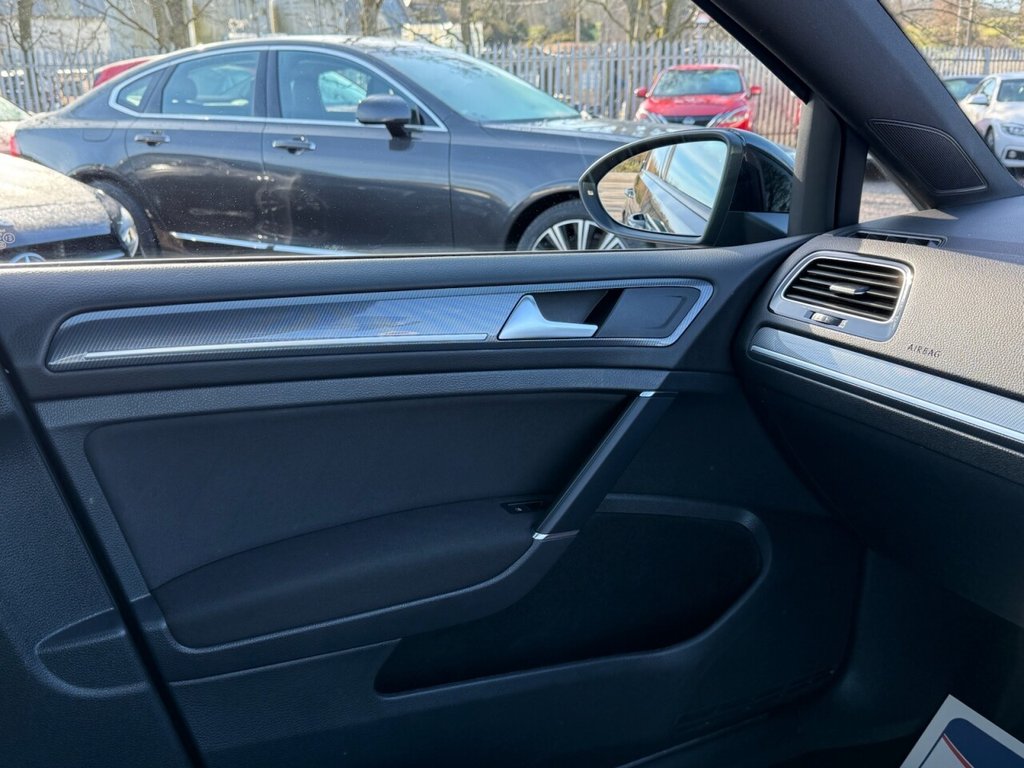 Used Volkswagen Golf 2019 for sale - 77680942: Photo 31