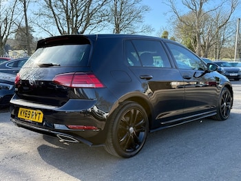 Used Volkswagen Golf 2019 for sale - 77680942: Photo