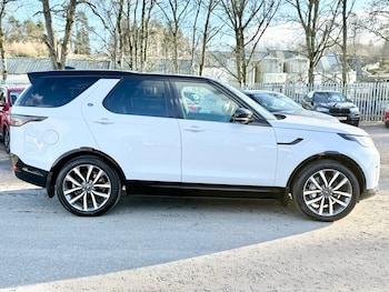 Used Land Rover Discovery 2023 for sale - 77697898: Photo