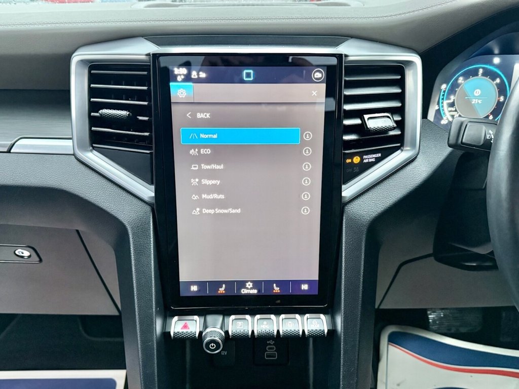 Used Volkswagen Amarok 2024 for sale - 77452119: Photo 31