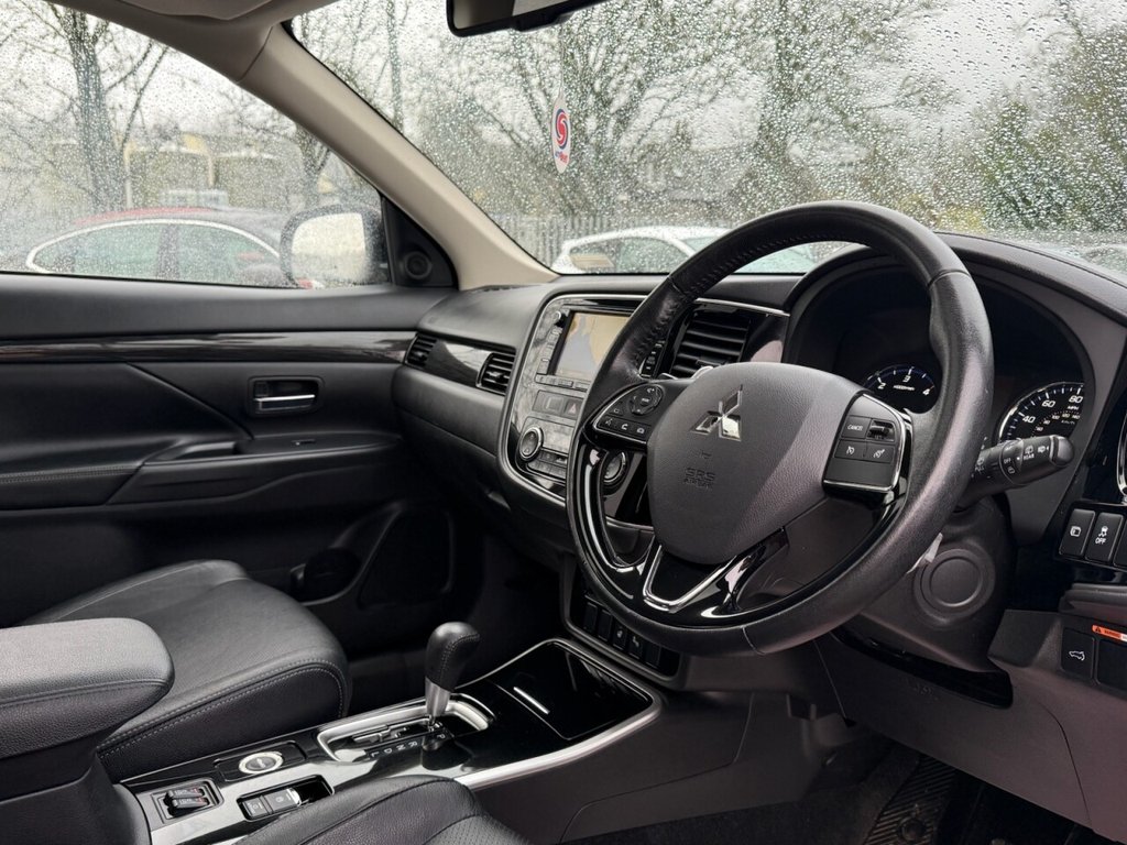 Used Mitsubishi Outlander 2017 for sale - 76820957: Photo 18