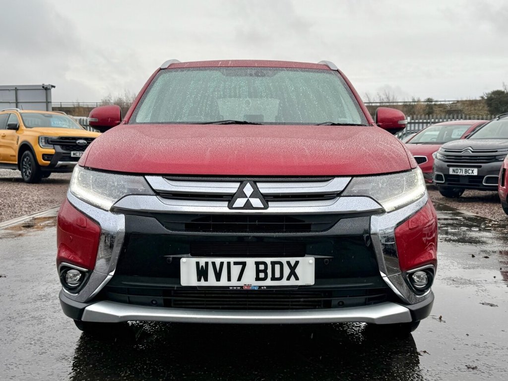 Used Mitsubishi Outlander 2017 for sale - 76820957: Photo 2
