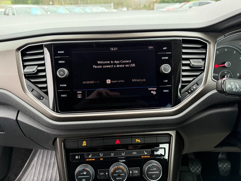 Used Volkswagen T-Roc 2018 for sale - 77452287: Photo 23