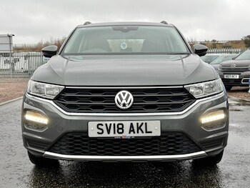 Used Volkswagen T-Roc 2018 for sale - 77452287: Photo