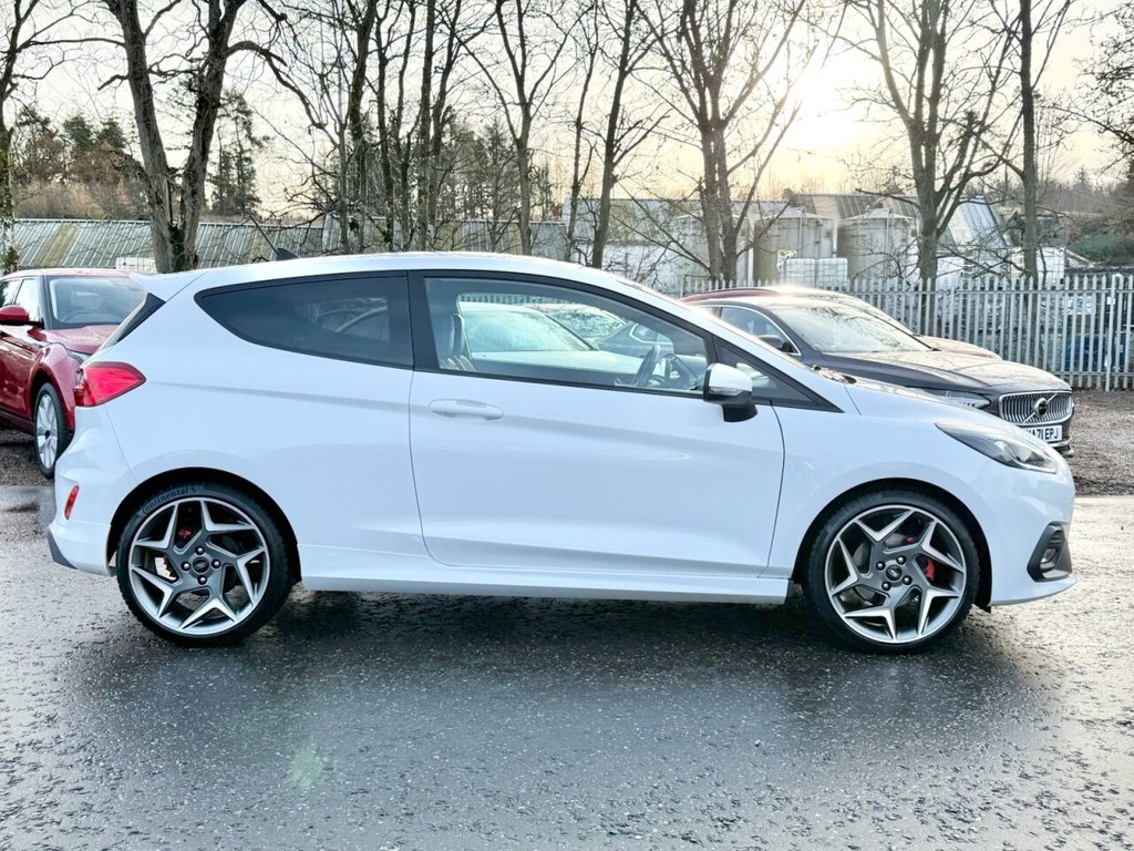 Used Ford Fiesta 2020 for sale - 76841358: Photo 4