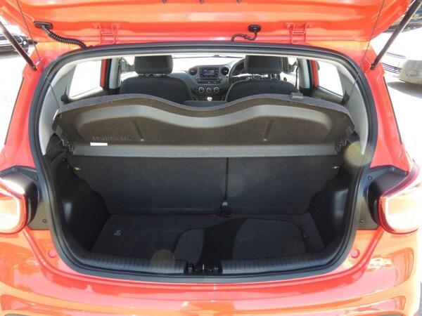 Used Hyundai i10 2018 for sale - 74617176: Photo 12