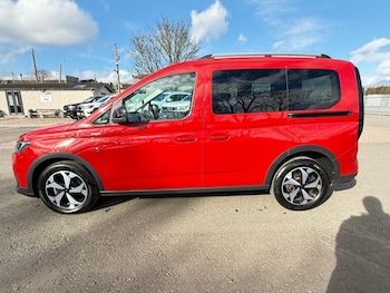 Used Ford Tourneo Connect 2024 for sale - 77897521: Photo