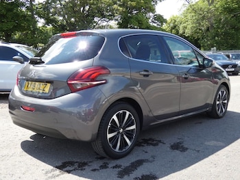 Used Peugeot 208 2018 for sale - 75158842: Photo