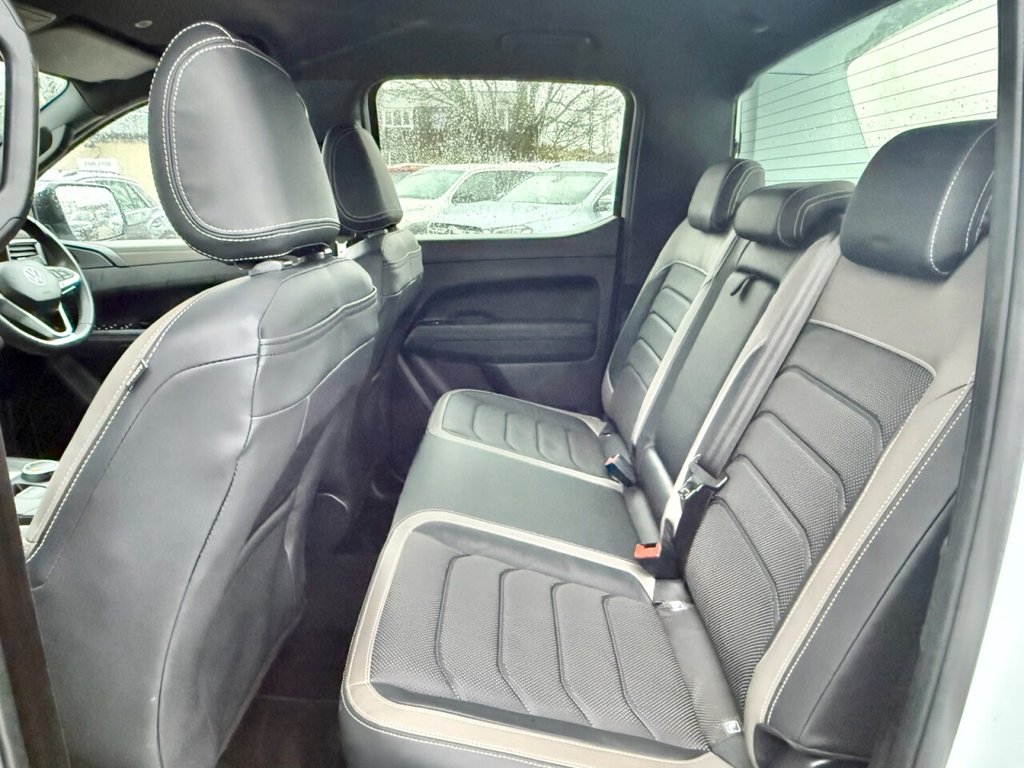 Used Volkswagen Amarok 2024 for sale - 77437105: Photo 24