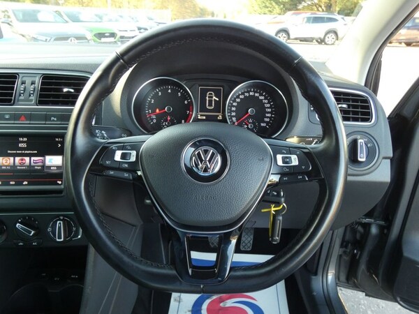Used Volkswagen Polo 2014 for sale - 76267152: Photo 23