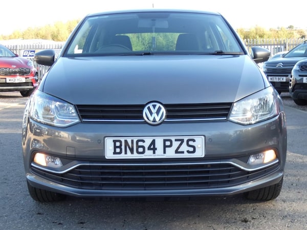 Used Volkswagen Polo 2014 for sale - 76267152: Photo 2