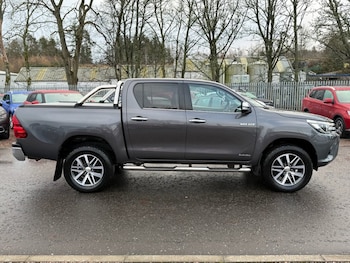 Used Toyota Hilux 2018 for sale - 76923764: Photo