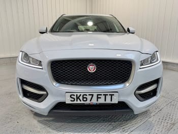 Used Jaguar F-Pace 2017 for sale - 79870994: Photo