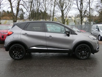 Used Renault Captur 2017 for sale - 76797673: Photo