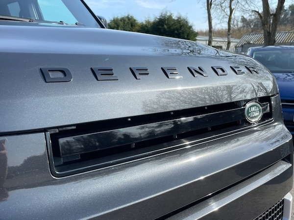 Used Land Rover Defender 2023 for sale - 74091745: Photo 12