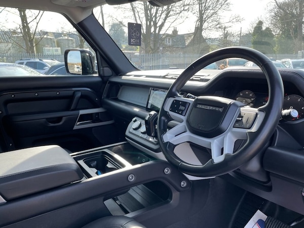 Used Land Rover Defender 2023 for sale - 74091745: Photo 21