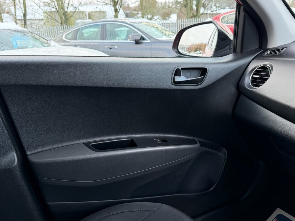 Used Hyundai i10 2019 for sale - 77133352: Photo 27