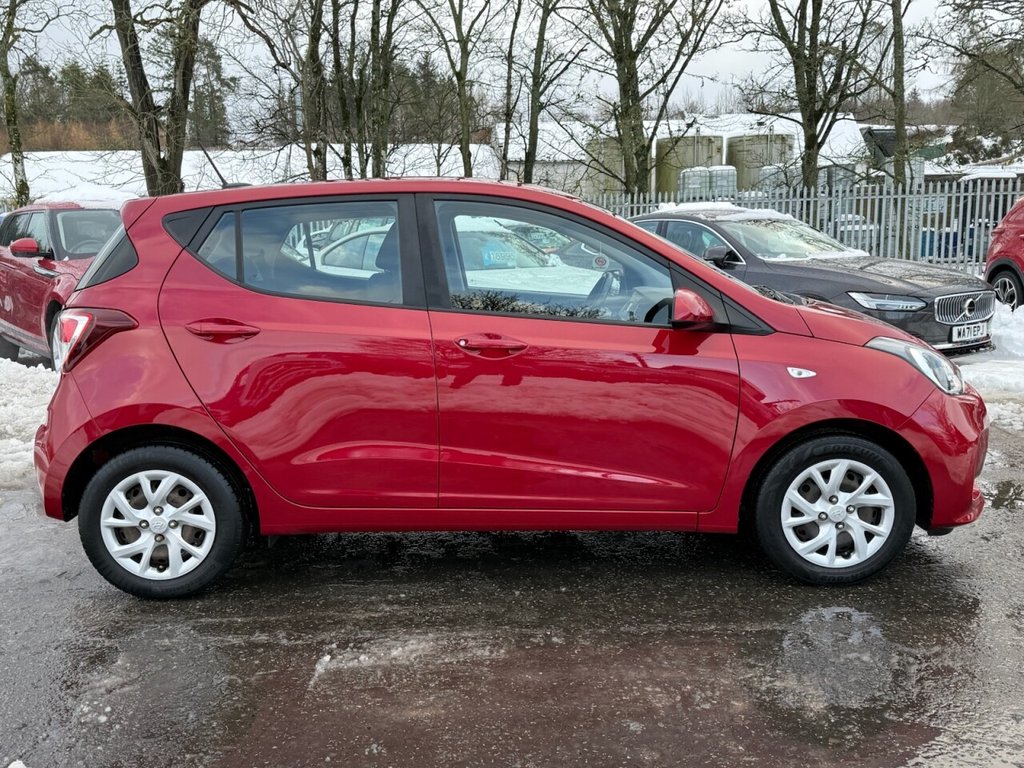 Used Hyundai i10 2019 for sale - 77133352: Photo 4