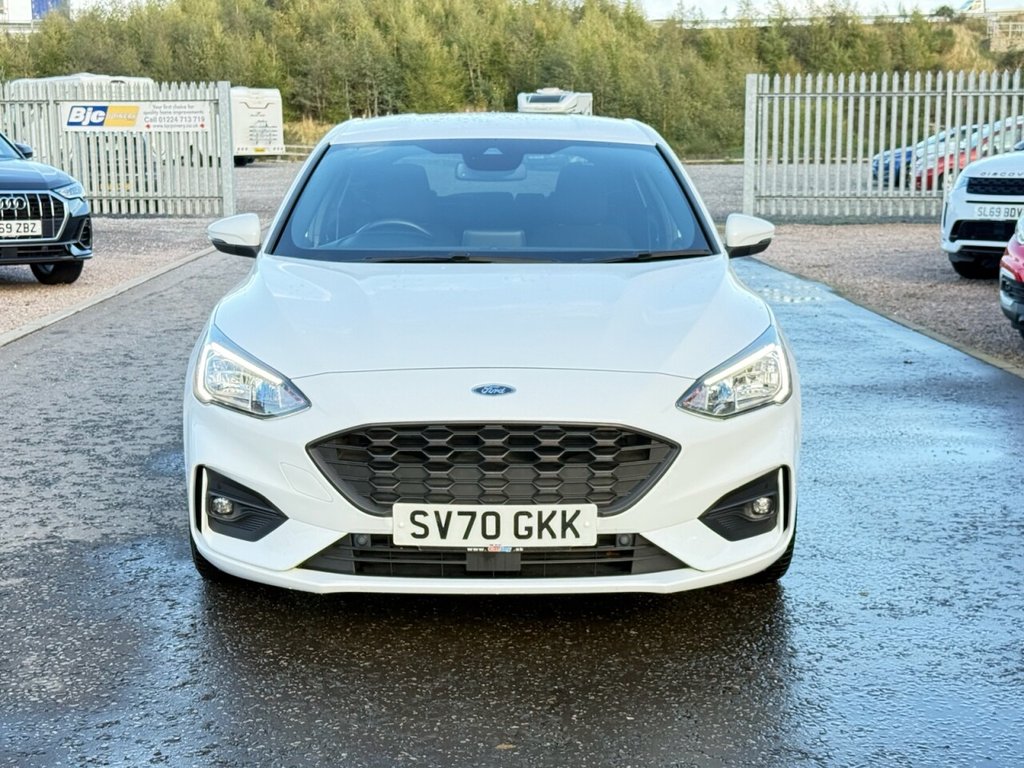 Used Ford Focus 2020 for sale - 76163428: Photo 2
