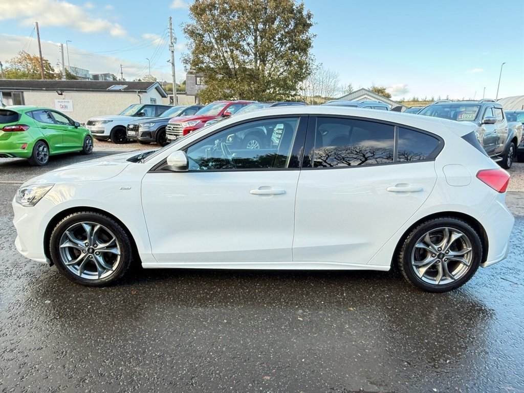 Used Ford Focus 2020 for sale - 76163428: Photo 4