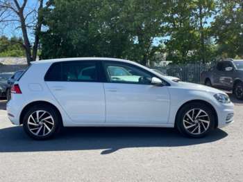 Used Volkswagen Golf 2019 for sale - 74675756: Photo