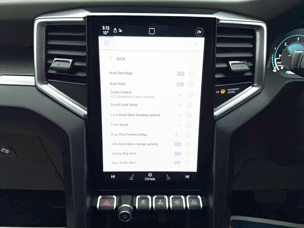 Used Volkswagen Amarok 2024 for sale - 77452338: Photo 32