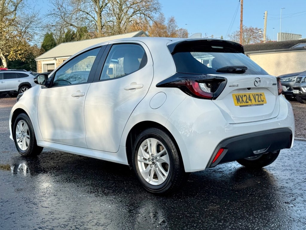 Used Mazda Mazda2 HYBRID 2024 for sale - 76510098: Photo 6