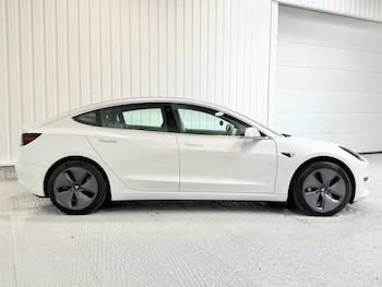 Used Tesla Model 3 2020 for sale - 79265130: Photo