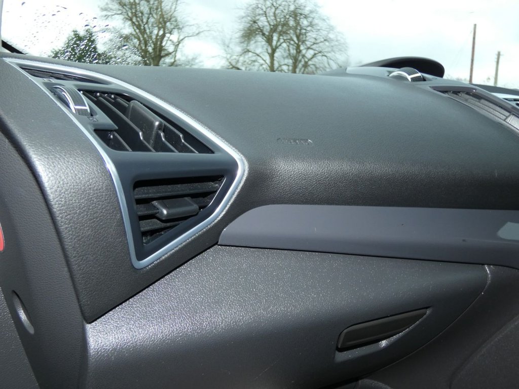 Used Ford Kuga 2015 for sale - 76841534: Photo 20