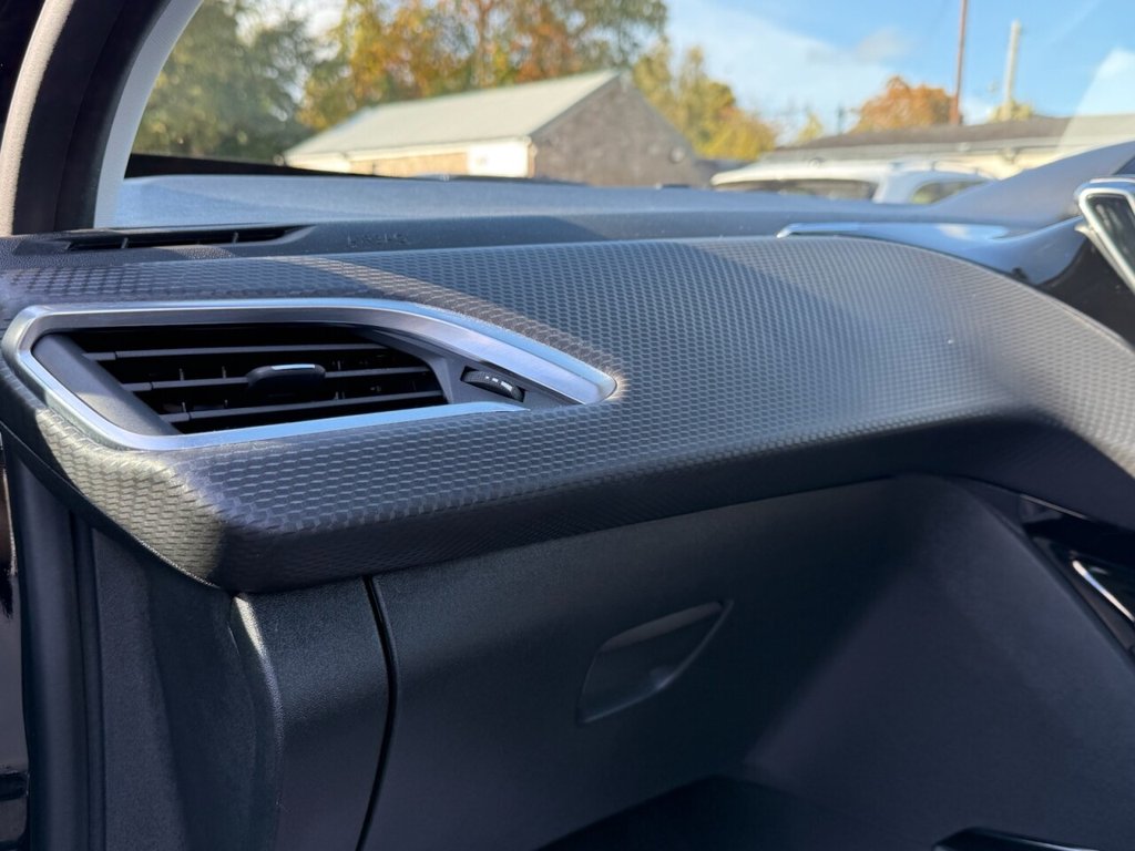 Used Peugeot 2008 2018 for sale - 76086357: Photo 19