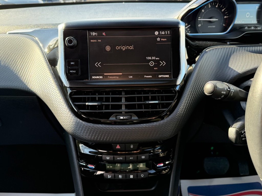 Used Peugeot 2008 2018 for sale - 76086357: Photo 25