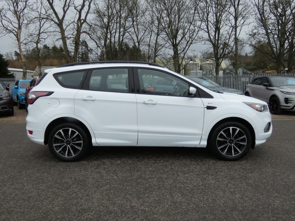 Used Ford Kuga 2017 for sale - 77850202: Photo 4