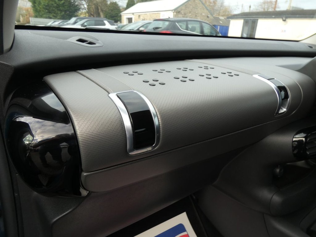 Used Citroen C4 Cactus 2018 for sale - 76591029: Photo 16