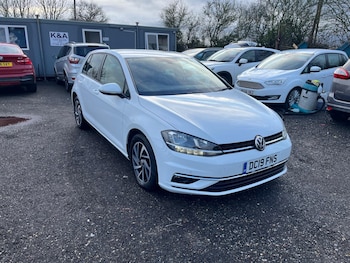 Used Volkswagen Golf 2019 for sale - 77468623: Photo