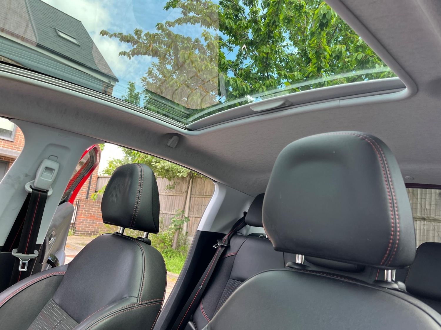 Used Peugeot 208 2016 for sale - 76513041: Photo 20