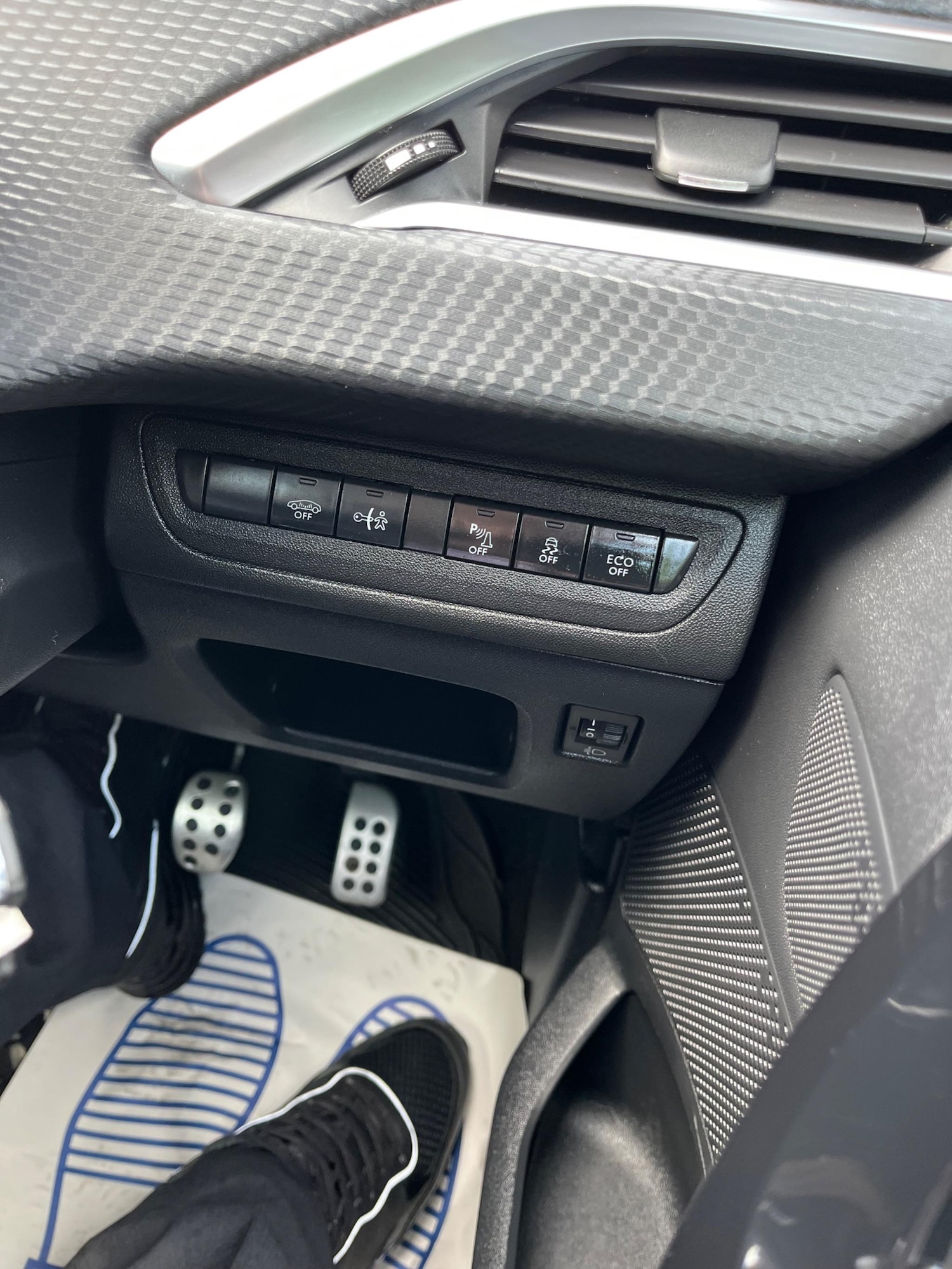 Used Peugeot 208 2016 for sale - 76513041: Photo 34