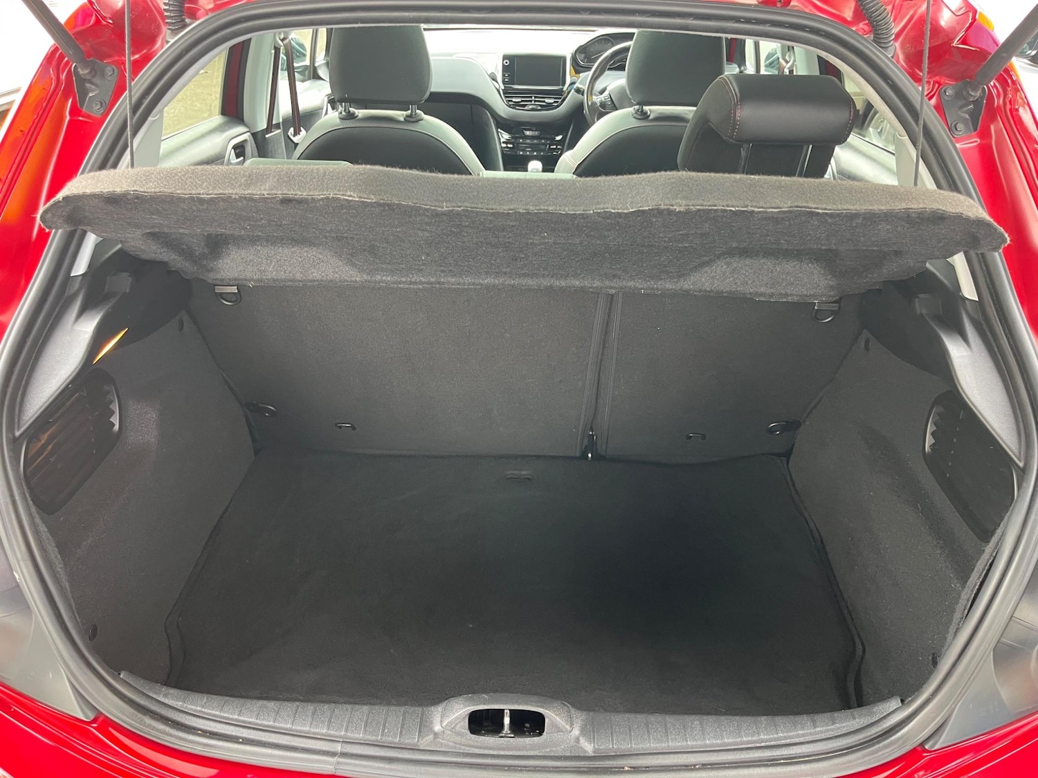 Used Peugeot 208 2016 for sale - 76513041: Photo 55