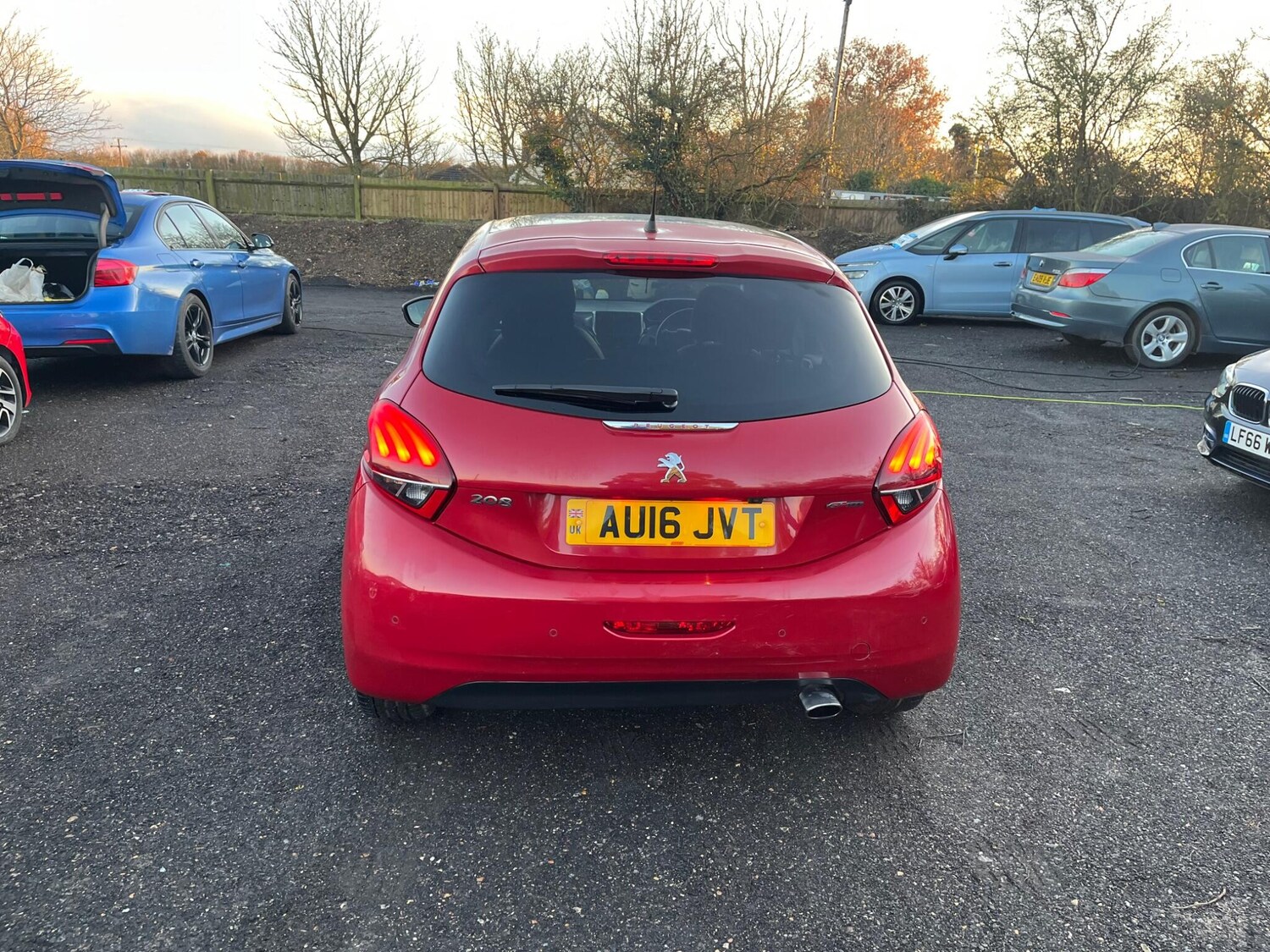 Used Peugeot 208 2016 for sale - 76802121: Photo 10