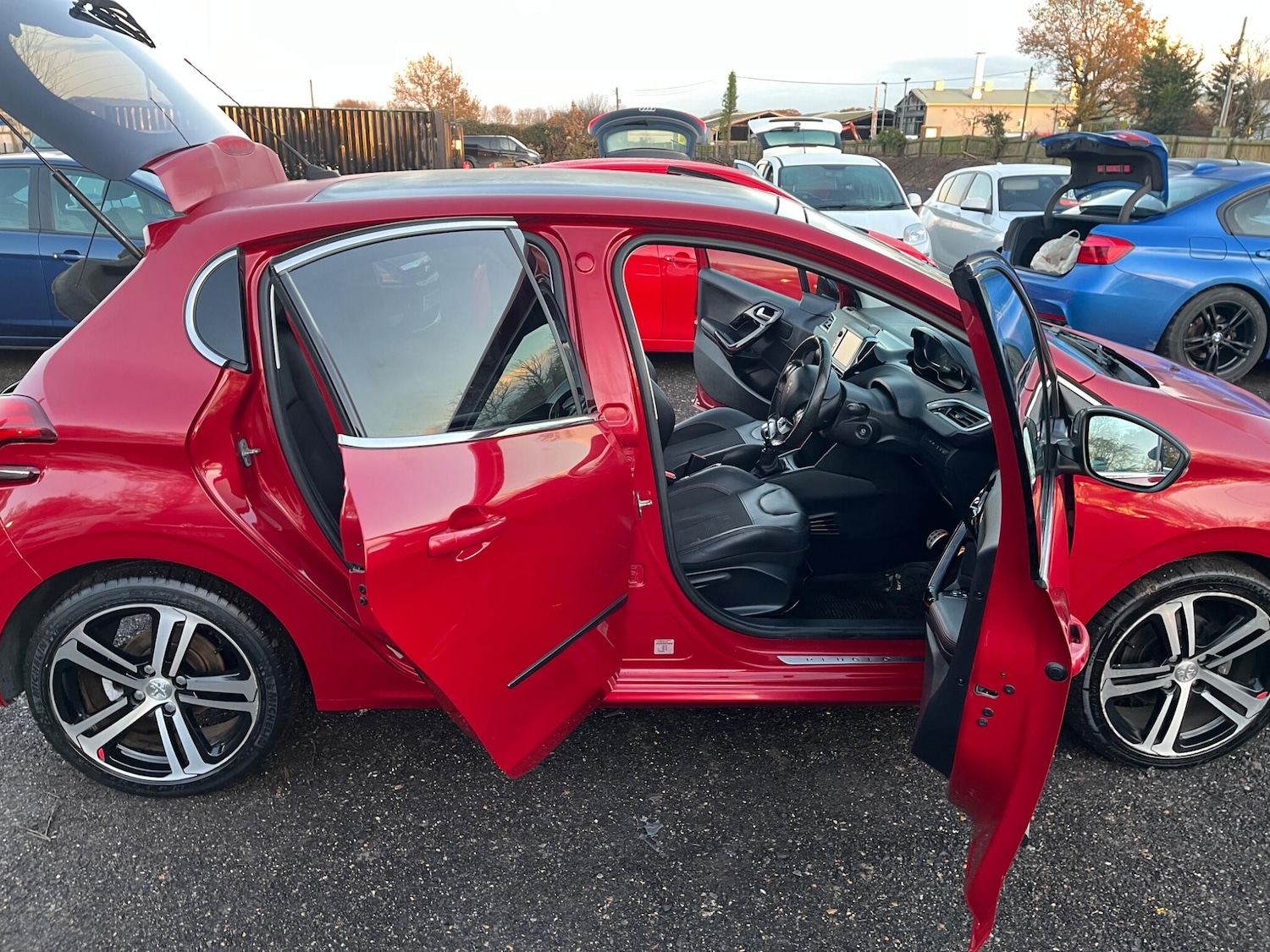 Used Peugeot 208 2016 for sale - 76802121: Photo 13