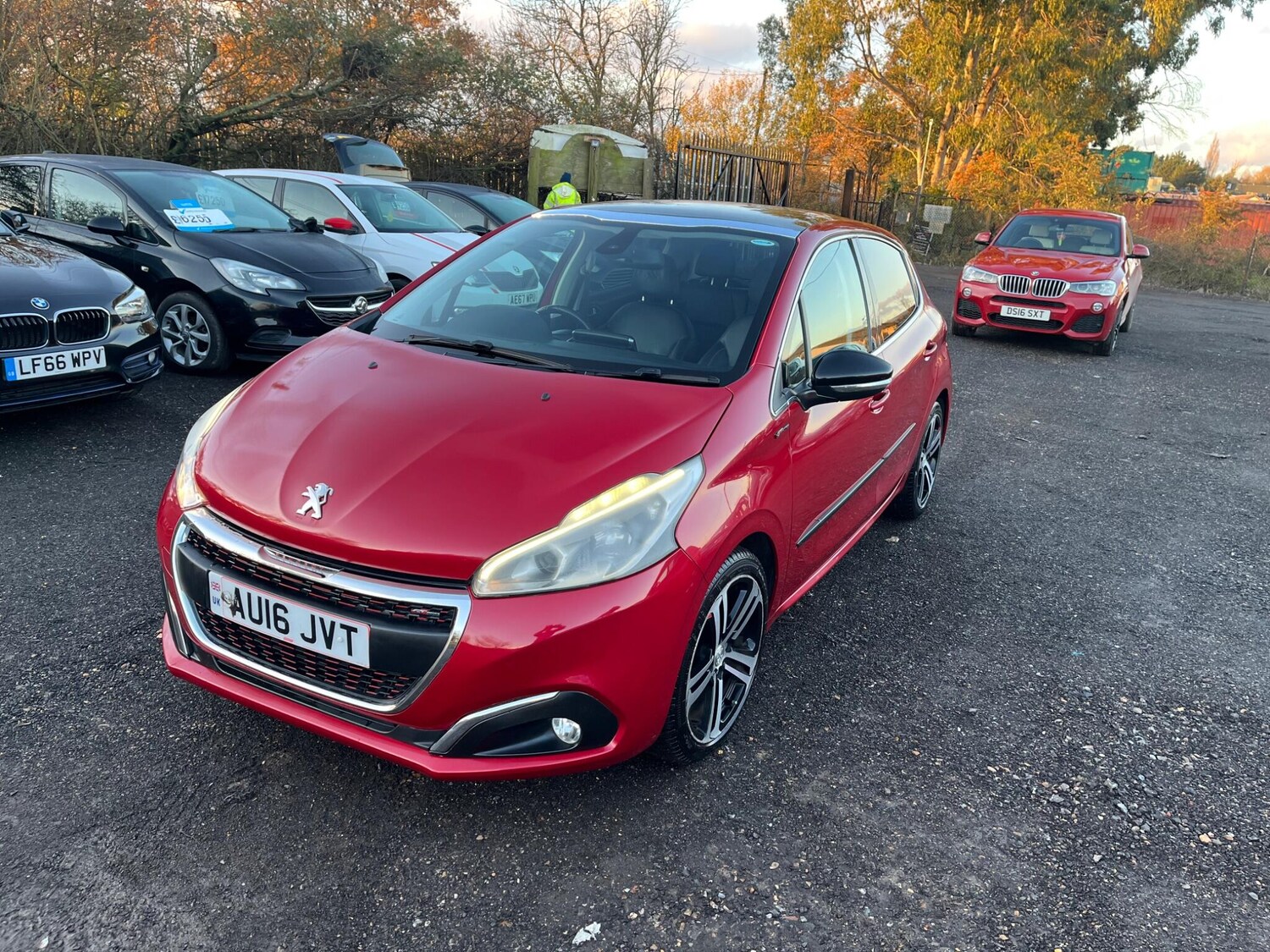 Used Peugeot 208 2016 for sale - 76802121: Photo 3