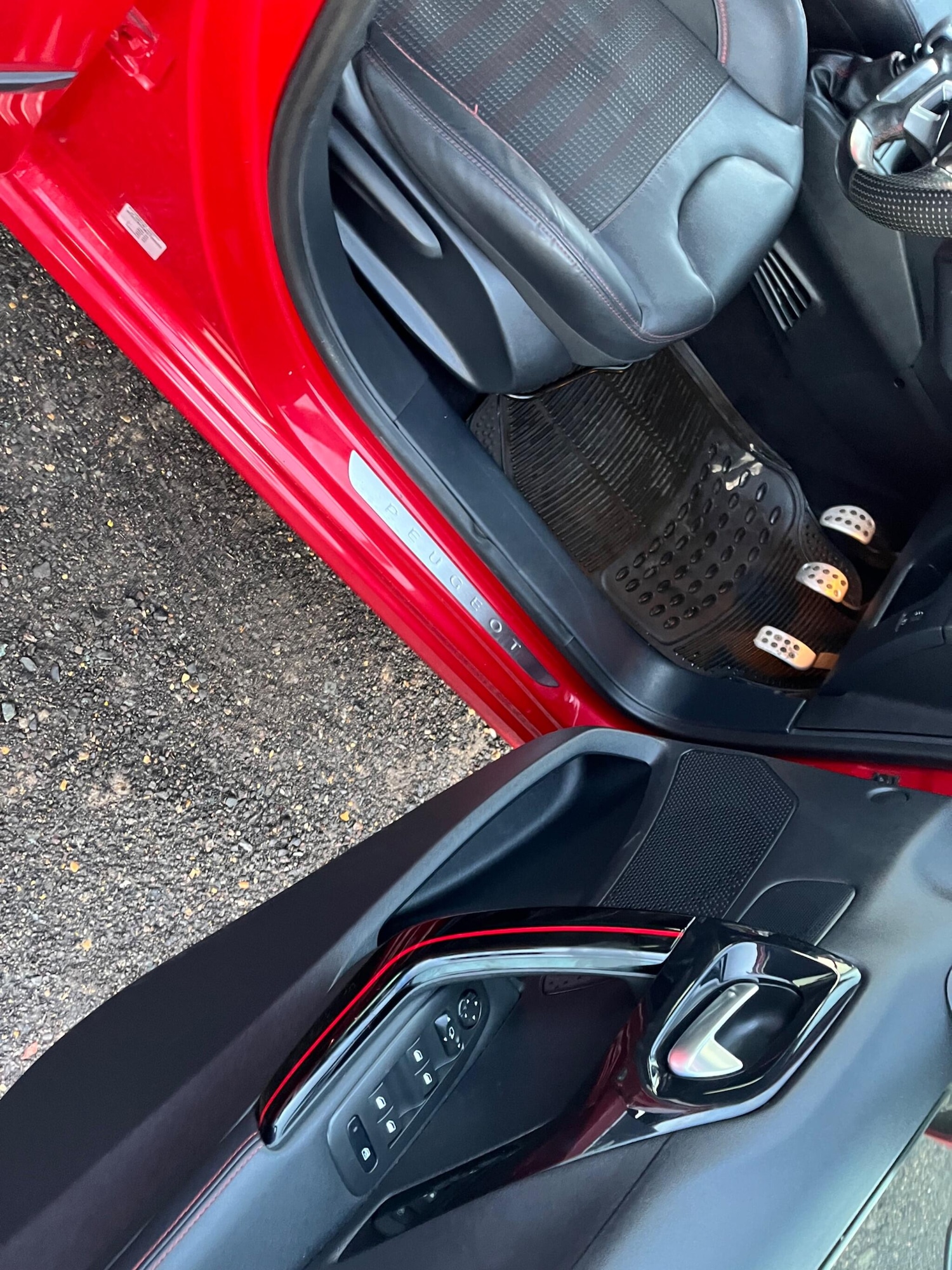 Used Peugeot 208 2016 for sale - 76802121: Photo 37